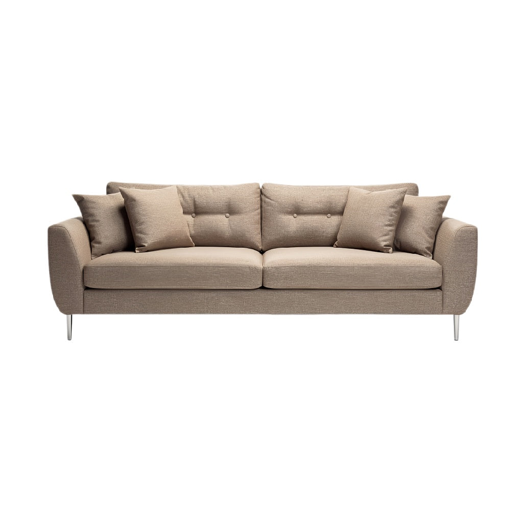 **Moderne beige bank met kussens en metalen poten**